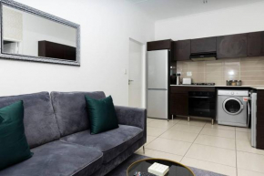 Alimama Spaces: The Manson's Greenstone
